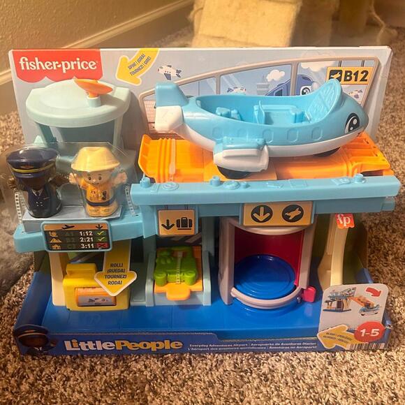 Fisher-Price Little People Everyday Adventures Airport Play Set (NWT)